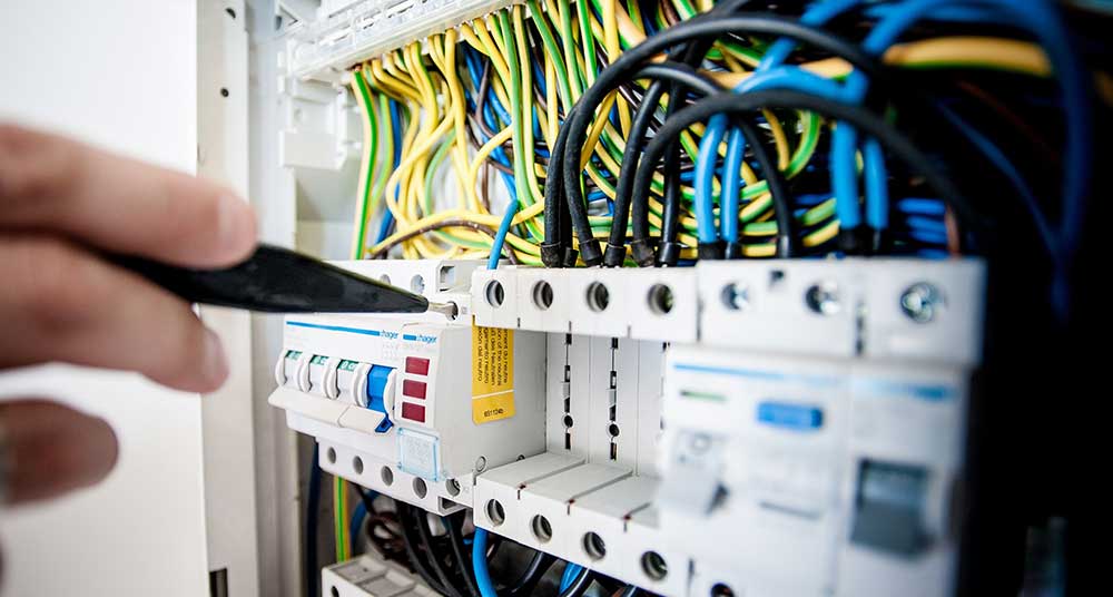 Commercial-power-and-lighting-maintenance