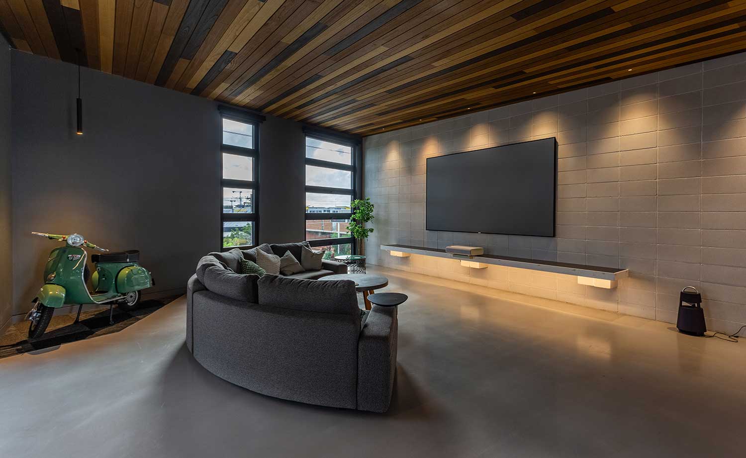 Smart-home-controls-for-connected-household-devices